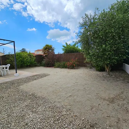 Maison Confortable A L'aiguillon-sur-mer, Proche Plage, 3 Chambres, Terrasse, Animaux Acceptes - Fr-1-476-225 *